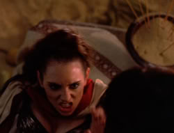 extant_XenaWarriorPrincess_5x21-Eve_03319