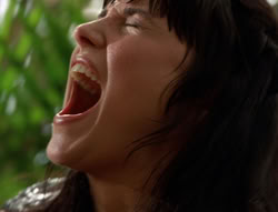 extant_XenaWarriorPrincess_5x21-Eve_03408
