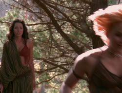 extant_XenaWarriorPrincess_6x01-ComingHome_00249