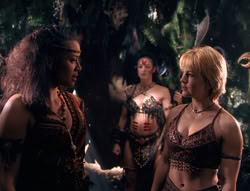 extant_XenaWarriorPrincess_6x01-ComingHome_00826