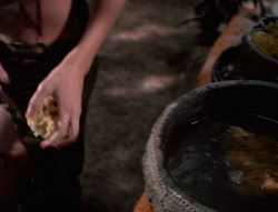 extant_XenaWarriorPrincess_6x01-ComingHome_01739