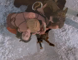 extant_XenaWarriorPrincess_6x01-ComingHome_03515