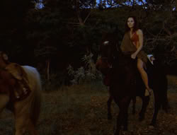 extant_XenaWarriorPrincess_6x02-TheHauntingOfAmphipolis_00059