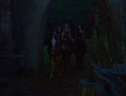 extant_XenaWarriorPrincess_6x02-TheHauntingOfAmphipolis_00076