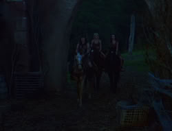 extant_XenaWarriorPrincess_6x02-TheHauntingOfAmphipolis_00077