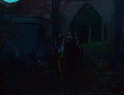 extant_XenaWarriorPrincess_6x02-TheHauntingOfAmphipolis_00087