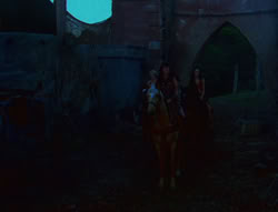 extant_XenaWarriorPrincess_6x02-TheHauntingOfAmphipolis_00093
