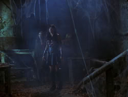 extant_XenaWarriorPrincess_6x02-TheHauntingOfAmphipolis_00135