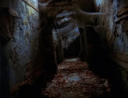 extant_XenaWarriorPrincess_6x02-TheHauntingOfAmphipolis_00177