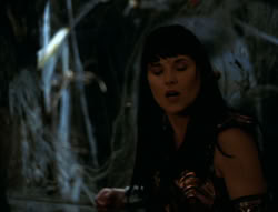 extant_XenaWarriorPrincess_6x02-TheHauntingOfAmphipolis_00204