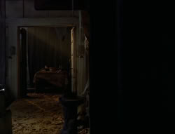 extant_XenaWarriorPrincess_6x02-TheHauntingOfAmphipolis_00540