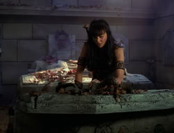 extant_XenaWarriorPrincess_6x02-TheHauntingOfAmphipolis_00620