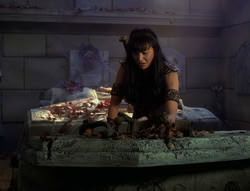 extant_XenaWarriorPrincess_6x02-TheHauntingOfAmphipolis_00622