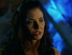 extant_XenaWarriorPrincess_6x02-TheHauntingOfAmphipolis_00697