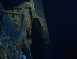 extant_XenaWarriorPrincess_6x02-TheHauntingOfAmphipolis_00729