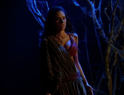 extant_XenaWarriorPrincess_6x02-TheHauntingOfAmphipolis_00739