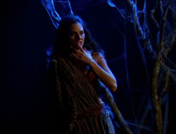 extant_XenaWarriorPrincess_6x02-TheHauntingOfAmphipolis_00749