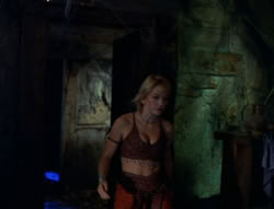 extant_XenaWarriorPrincess_6x02-TheHauntingOfAmphipolis_00752