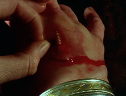 extant_XenaWarriorPrincess_6x02-TheHauntingOfAmphipolis_00813
