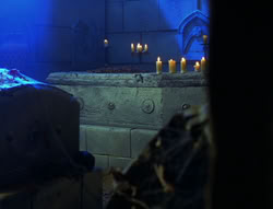 extant_XenaWarriorPrincess_6x02-TheHauntingOfAmphipolis_00901