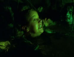 extant_XenaWarriorPrincess_6x02-TheHauntingOfAmphipolis_01179