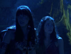 extant_XenaWarriorPrincess_6x02-TheHauntingOfAmphipolis_01195
