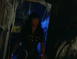 extant_XenaWarriorPrincess_6x02-TheHauntingOfAmphipolis_01382