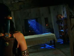 extant_XenaWarriorPrincess_6x02-TheHauntingOfAmphipolis_01386