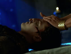 extant_XenaWarriorPrincess_6x02-TheHauntingOfAmphipolis_01423