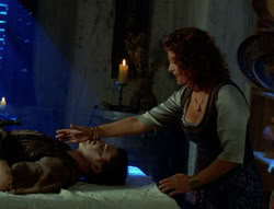 extant_XenaWarriorPrincess_6x02-TheHauntingOfAmphipolis_01451