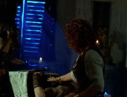 extant_XenaWarriorPrincess_6x02-TheHauntingOfAmphipolis_01456