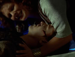 extant_XenaWarriorPrincess_6x02-TheHauntingOfAmphipolis_01485