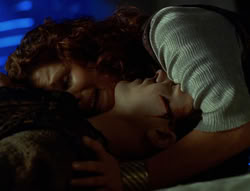 extant_XenaWarriorPrincess_6x02-TheHauntingOfAmphipolis_01499