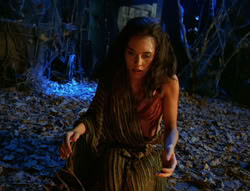 extant_XenaWarriorPrincess_6x02-TheHauntingOfAmphipolis_01719