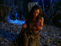 extant_XenaWarriorPrincess_6x02-TheHauntingOfAmphipolis_01722