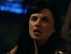 extant_XenaWarriorPrincess_6x02-TheHauntingOfAmphipolis_01865