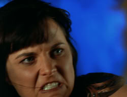 extant_XenaWarriorPrincess_6x02-TheHauntingOfAmphipolis_01888
