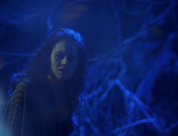 extant_XenaWarriorPrincess_6x02-TheHauntingOfAmphipolis_02059