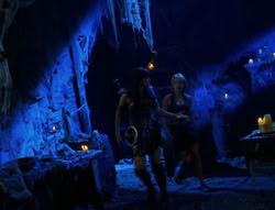 extant_XenaWarriorPrincess_6x02-TheHauntingOfAmphipolis_02075
