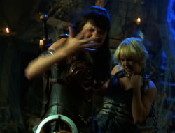 extant_XenaWarriorPrincess_6x02-TheHauntingOfAmphipolis_02153
