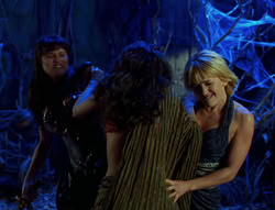 extant_XenaWarriorPrincess_6x02-TheHauntingOfAmphipolis_02181