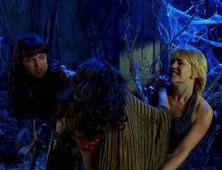 extant_XenaWarriorPrincess_6x02-TheHauntingOfAmphipolis_02185