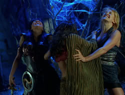 extant_XenaWarriorPrincess_6x02-TheHauntingOfAmphipolis_02196