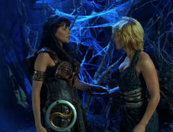 extant_XenaWarriorPrincess_6x02-TheHauntingOfAmphipolis_02296