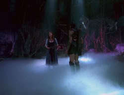 extant_XenaWarriorPrincess_6x02-TheHauntingOfAmphipolis_02454