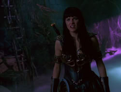 extant_XenaWarriorPrincess_6x02-TheHauntingOfAmphipolis_02457