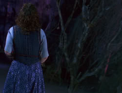 extant_XenaWarriorPrincess_6x02-TheHauntingOfAmphipolis_02472
