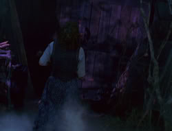 extant_XenaWarriorPrincess_6x02-TheHauntingOfAmphipolis_02476