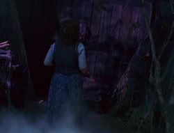 extant_XenaWarriorPrincess_6x02-TheHauntingOfAmphipolis_02477
