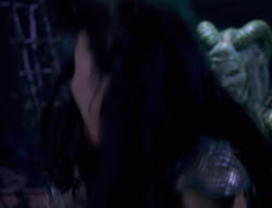 extant_XenaWarriorPrincess_6x02-TheHauntingOfAmphipolis_02487